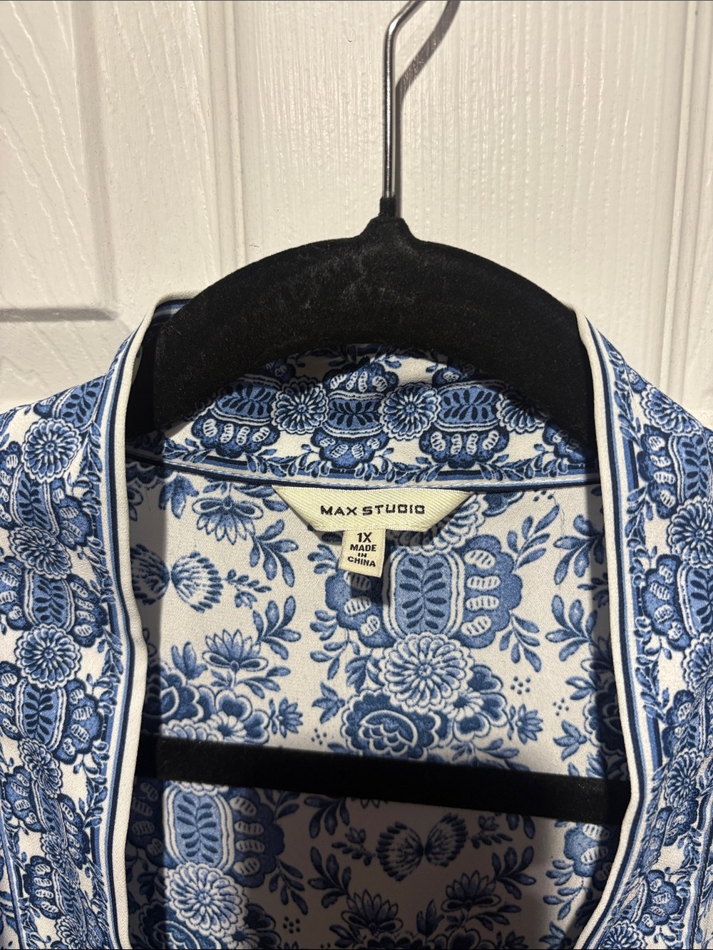 Max Studio Blue and White Floral Kimono Jacket - Picture 2 of 6